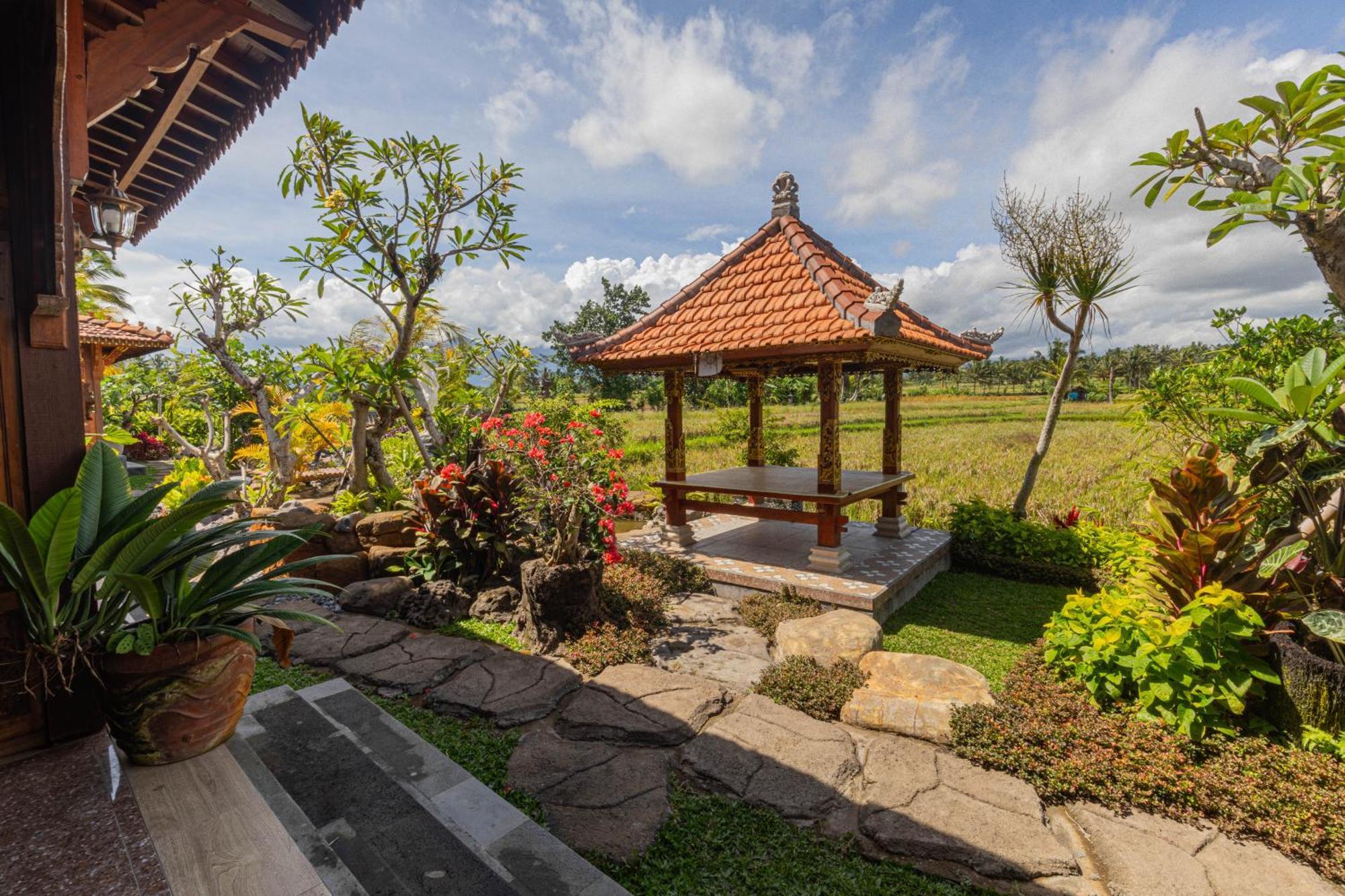 Billys Ayodya Villa *