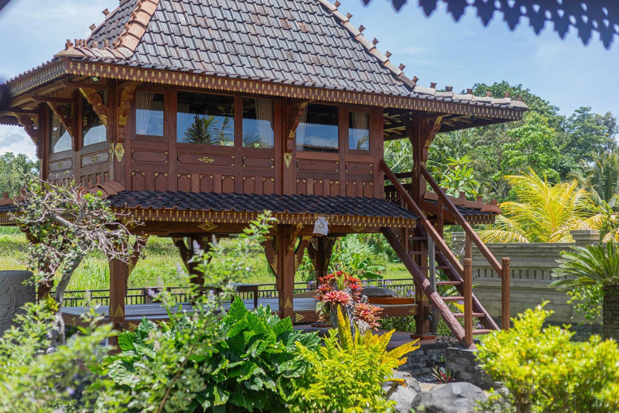 Billys Ayodya Villa Perean