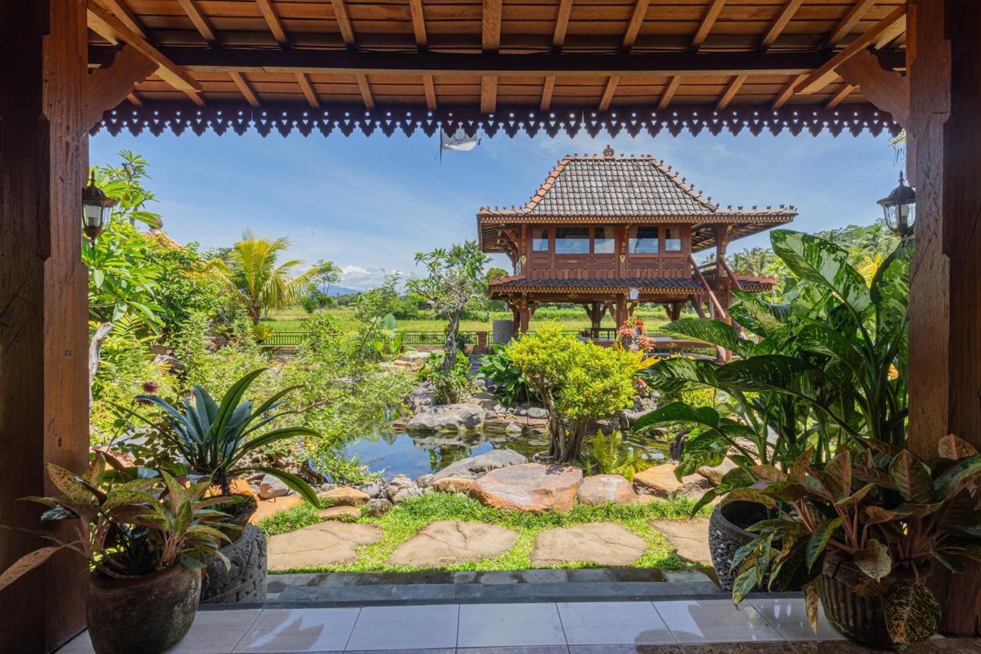 Billys Ayodya Villa *