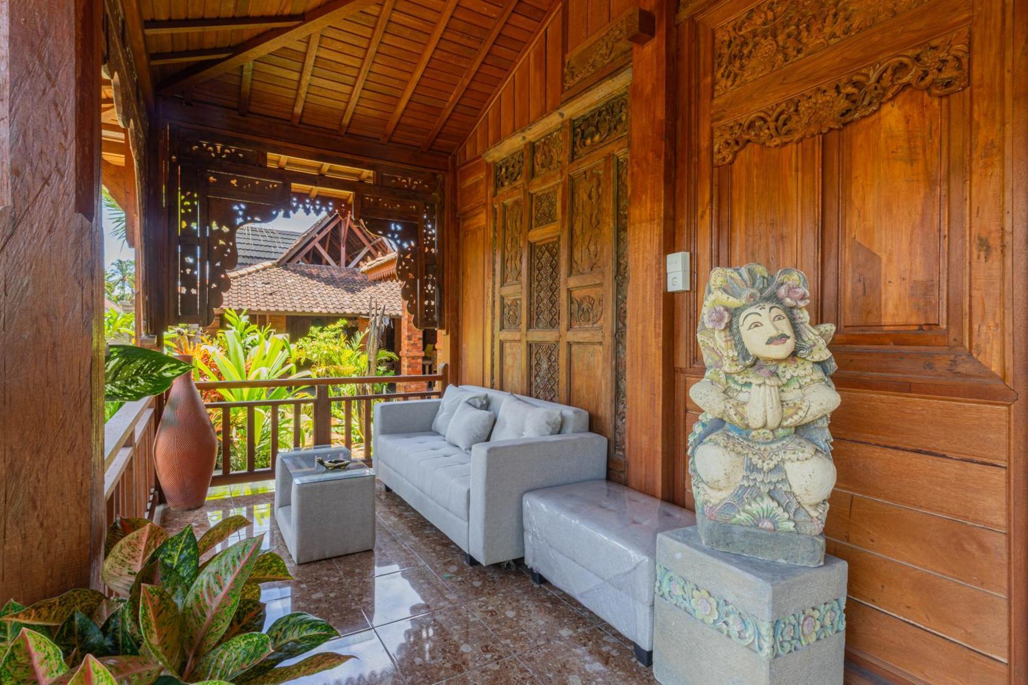 Billys Ayodya Villa *