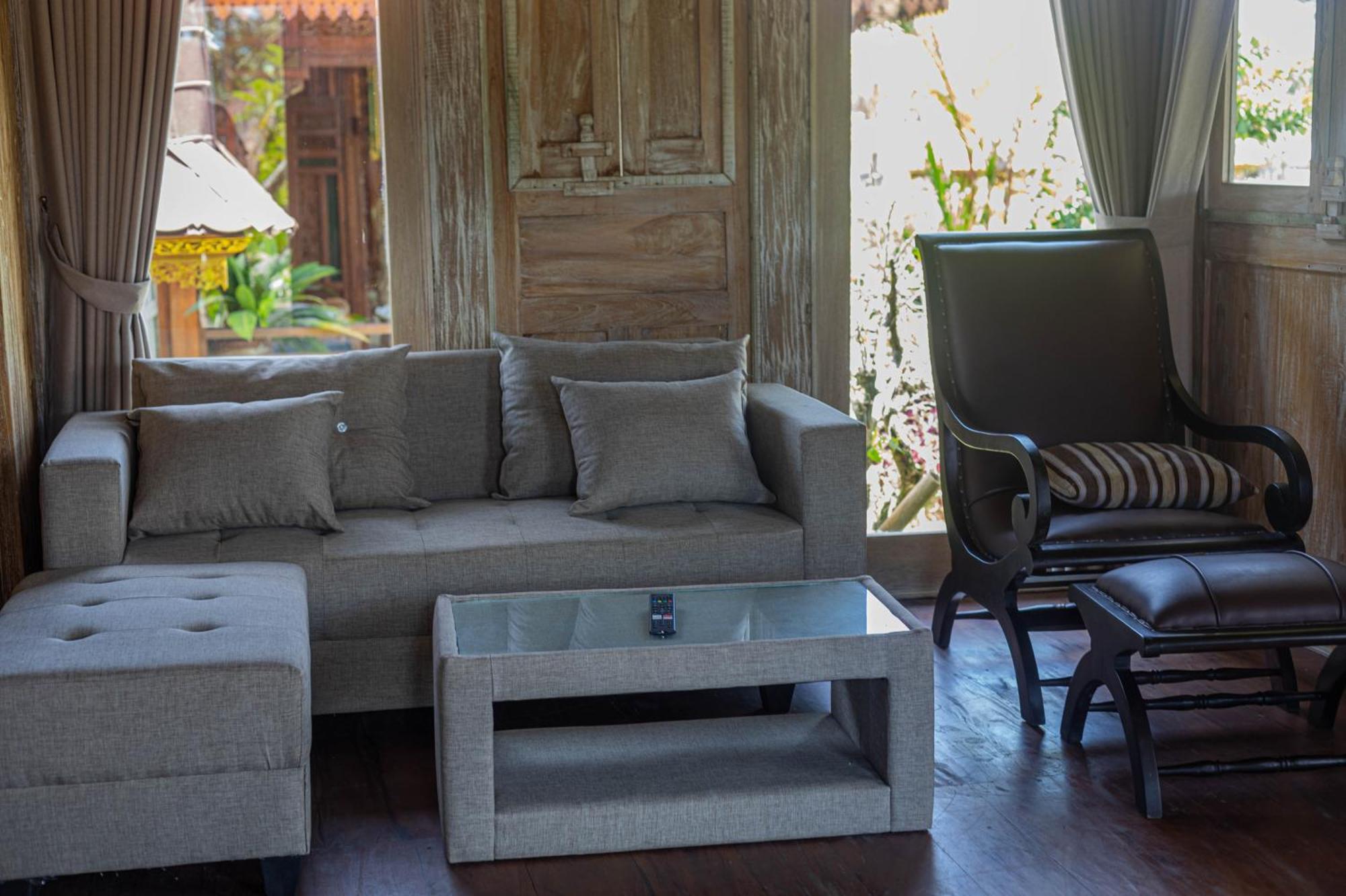 Billys Ayodya Villa Perean
