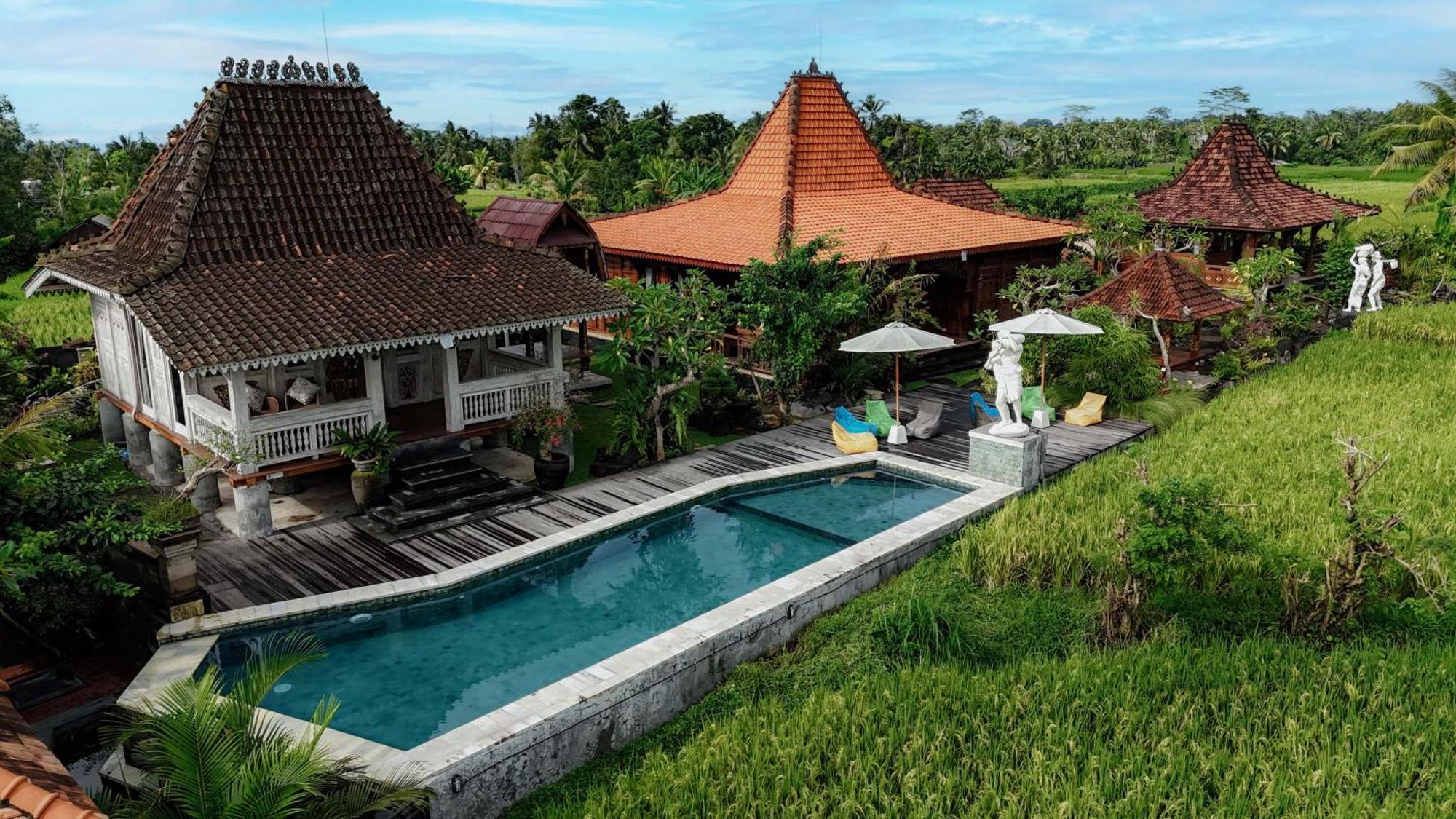 Billys Ayodya Villa *